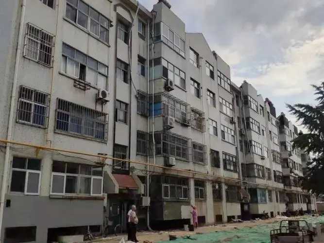 構(gòu)建共治新格局 打造服務(wù)新陣地 解鎖老舊小區(qū)幸福密碼